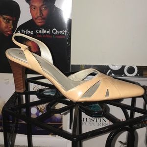 Cream 1nch strapped heels